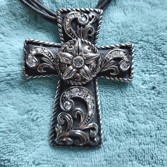 Cowgirl Necklace and Earrings - Picture 1 of 3